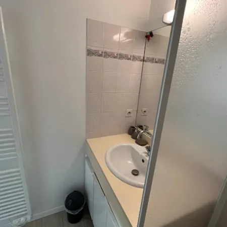 Lägenhet Flat With Swimming Pool Close To The *