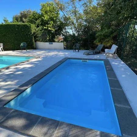 Lägenhet Flat With Swimming Pool Close To The *